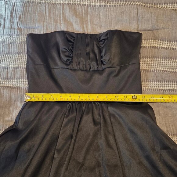 White House Black Market Strapless Black Satin Cocktail Dress - Picture 4 of 7